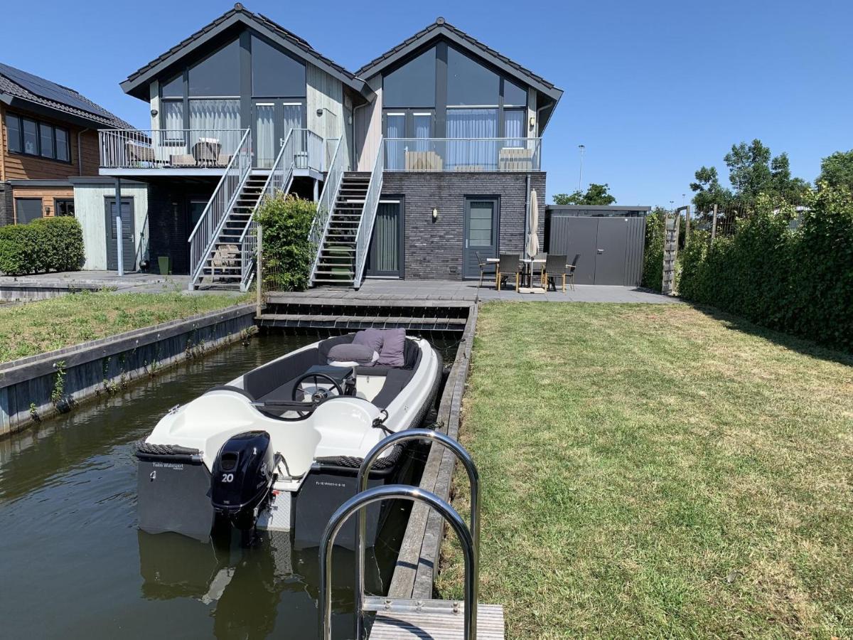 Lovely Holiday Home In Stavoren Near Frisian Lakes Exterior photo